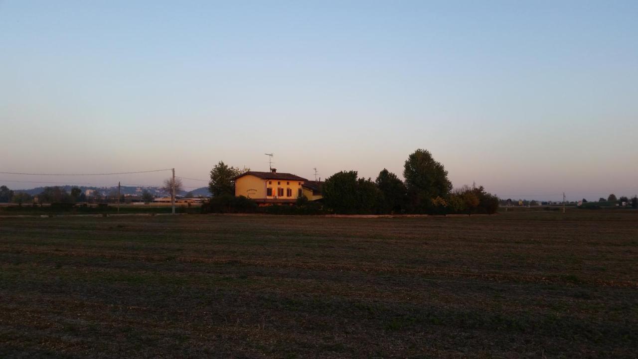 La Cascina Di Alice Bed & Breakfast Castiglione Delle Stiviere Luaran gambar