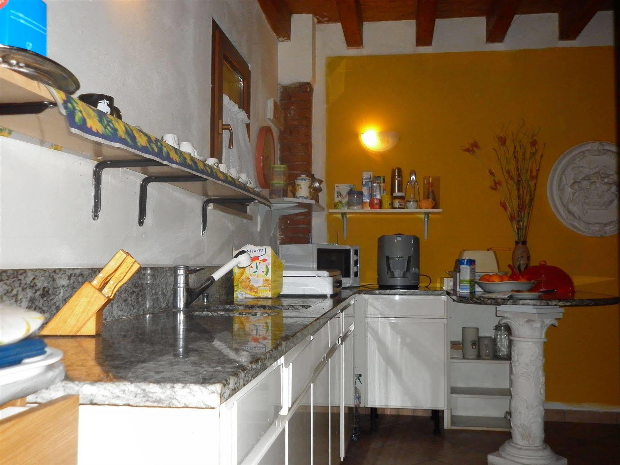 La Cascina Di Alice Bed & Breakfast Castiglione Delle Stiviere Luaran gambar